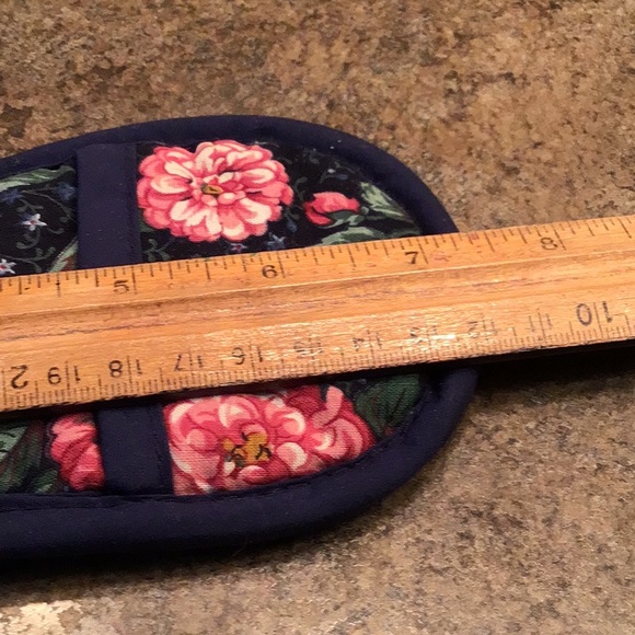 Microwave oven mitts. - Picture 4 of 5